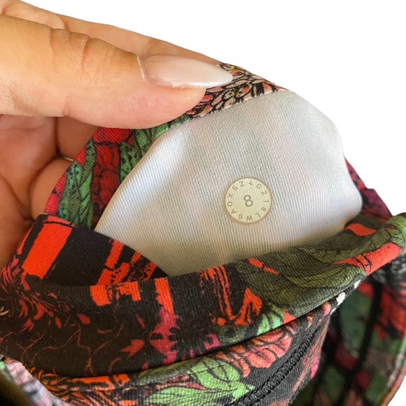 Lululemon Time To Sweat Crop *23" Zen Garden Multi sz 8 - Picture 8 of 10